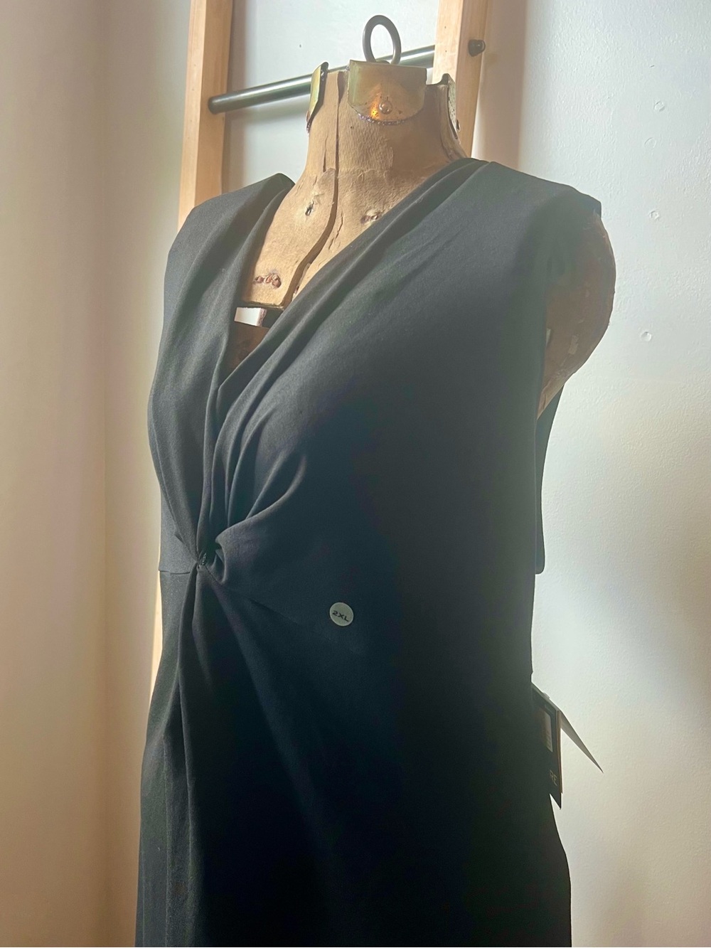Eddie Bauer Black Sleeveless Twist-Front Midi Dress